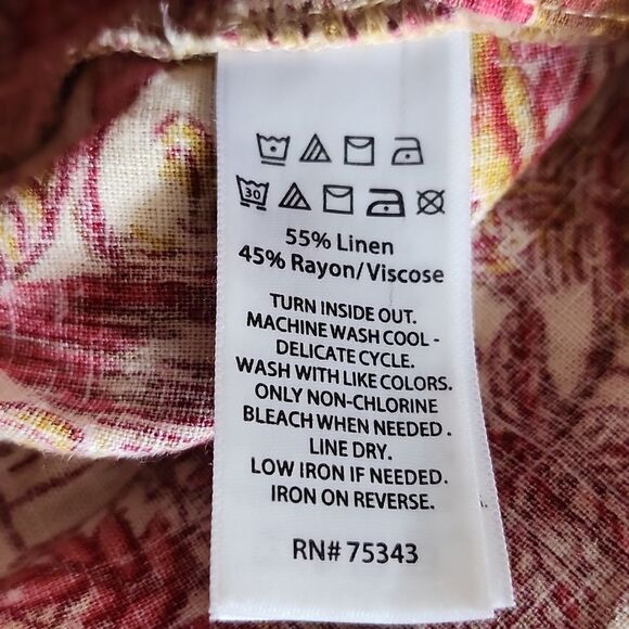 5/$55 Joie 3-Pocket Linen/Rayon Blend, Red Greem Cream Tropical Print Shorts, XL - Picture 6 of 6